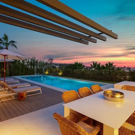 Anamaya - Brand New In Nueva Andalucia Vakantiehuis